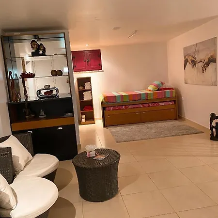 Familiar Zona فندق مبيت وإفطار غيمارايش