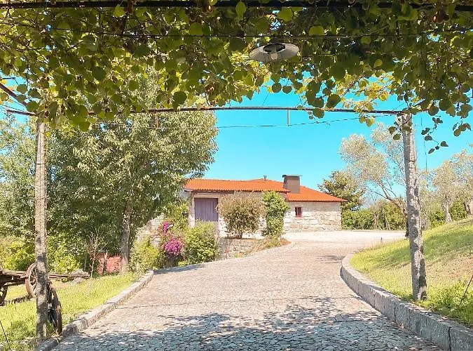 Familiar Zona Guimarães